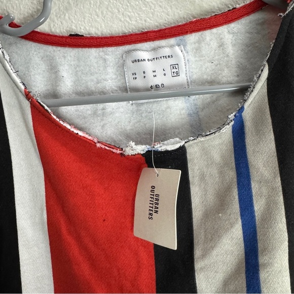 Urban Outfitters Vintage Stripped Sweatshirt Size XL - Picture 3 of 7